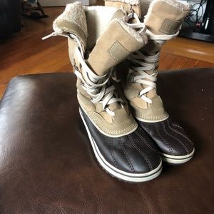LL bean snow boots